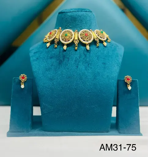 Choker Set AM-31